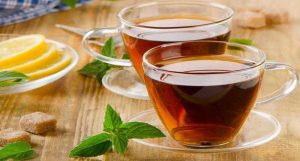 ما هي فوائد شرب الشاي واستخداماته الغريبة